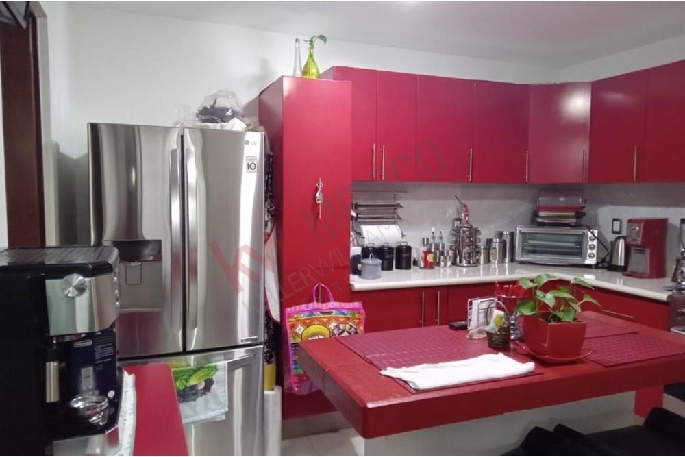 Casa en VENTA en Querétaro ¡Dentro de privada, zona residencial !