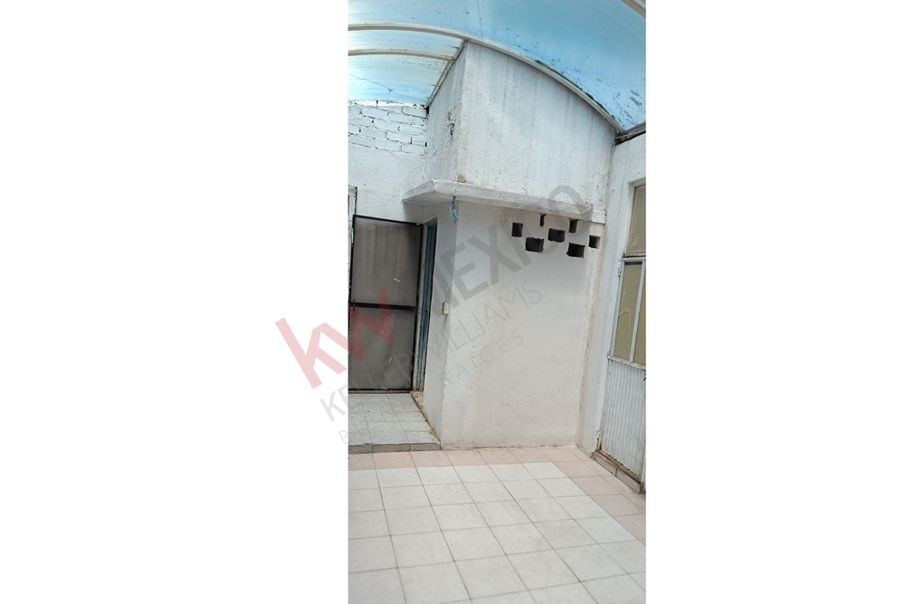 CASA EN VENTA FRACC. INSURGENTES