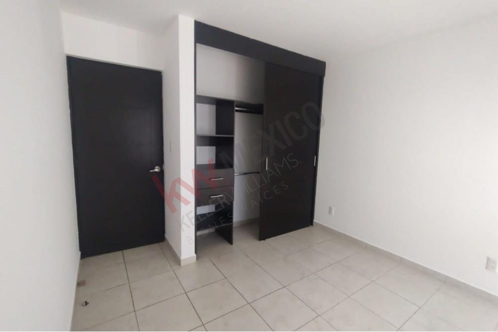 Casa en Residencial Puerta de Piedra - Celaya