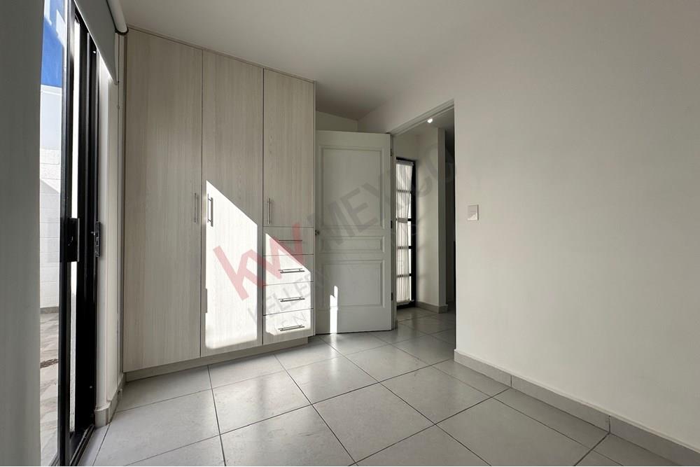 ?✨ ¡Renta casa en Zakia, Querétaro con habitación en PB! ✨?