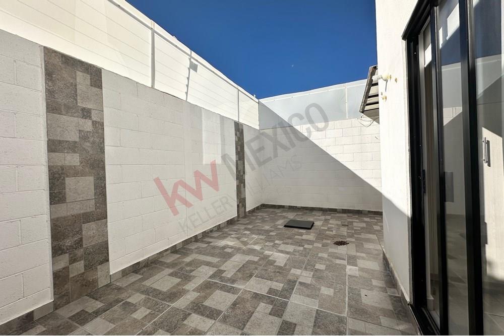 ?✨ ¡Renta casa en Zakia, Querétaro con habitación en PB! ✨?