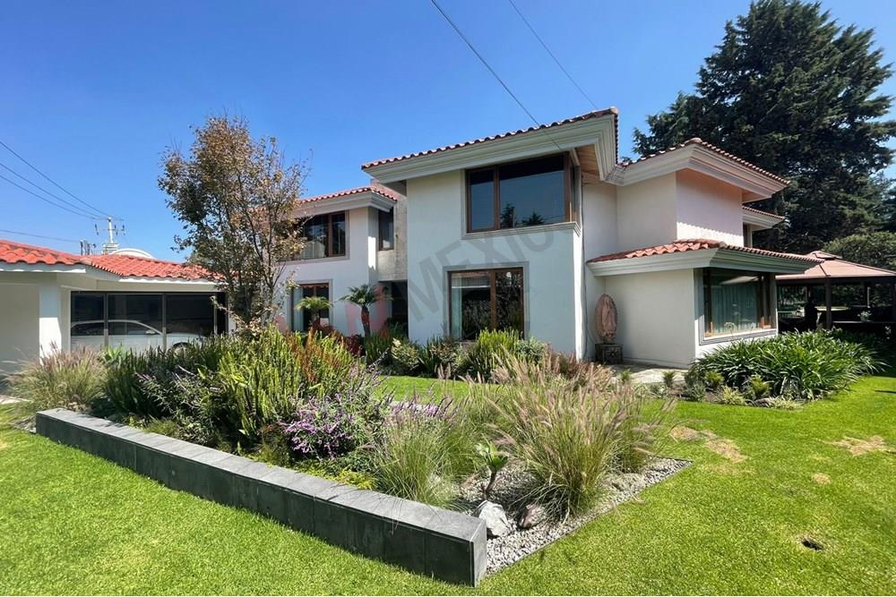 VENTA DE RESIDENCIA UBICADA EN CLUB DE GOLF SAN CARLOS, EN METEPEC. ESTADO  DE MÉXICO