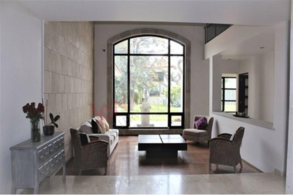 RENTA-CASA de LUJO en BALVANERA POLO &amp; COUNTRY CLUB