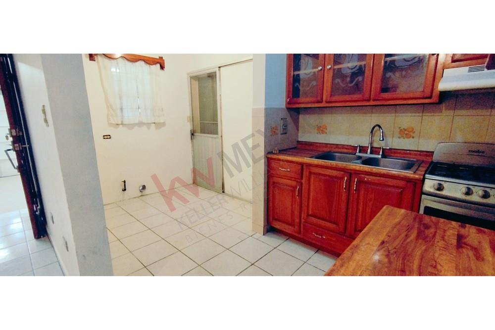 CASA EN VENTA EN VALLE DE SANTIAGO, EN CIUDAD JUAREZ
