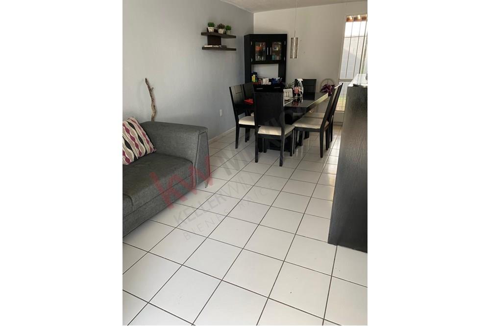 VENTA DE CASA EN GEOPLAZAS, QUERÉTARO, GRAN OPORTUNIDAD!!!