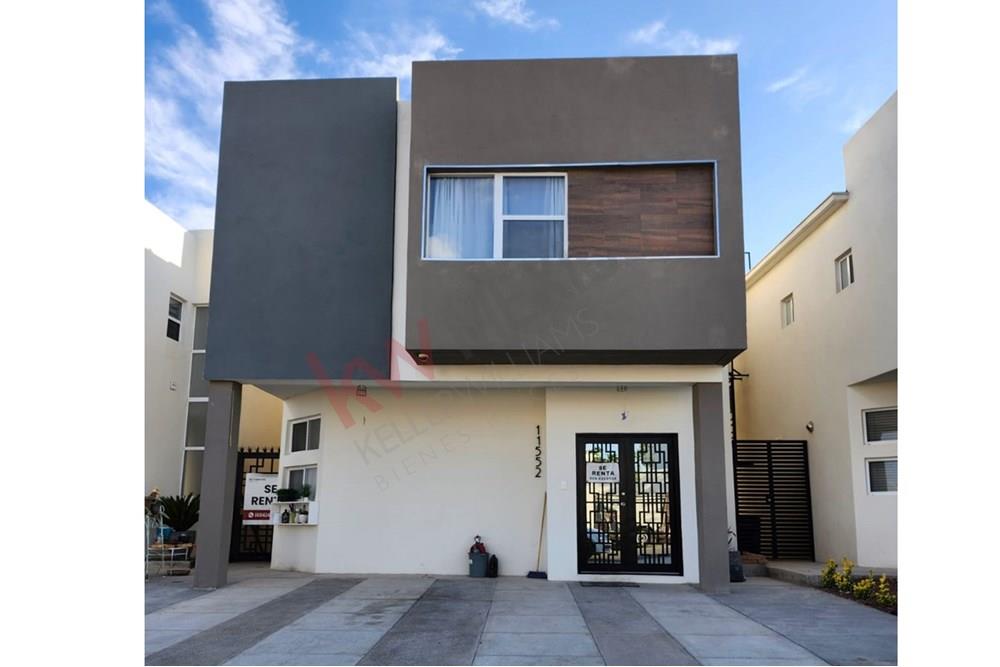 CASA EN RENTA FRACCIONAMIENTO BARCENA RESIDENCIAL (AREA SENDERO GOMEZ MORIN) AMPLIO PATIO