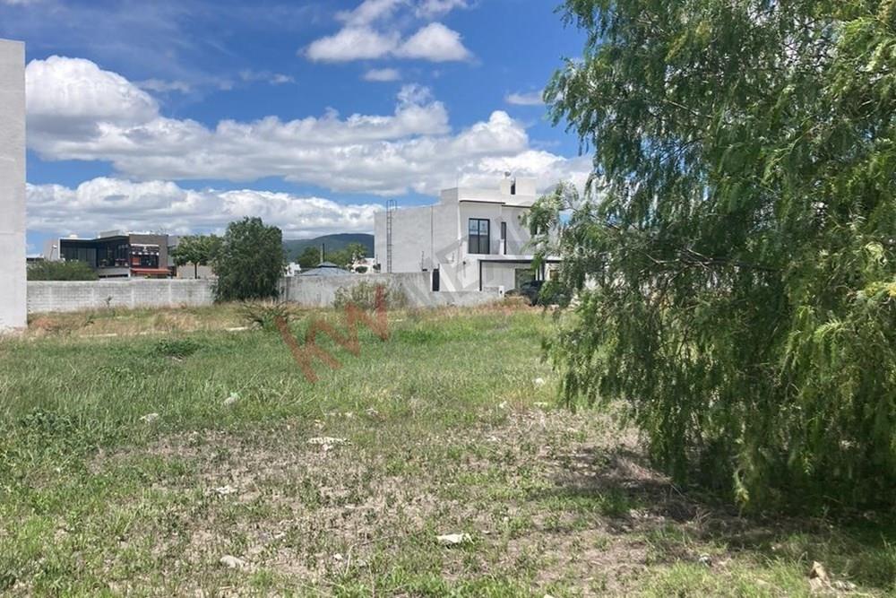 Se vende terreno de 297m2 en Real de Juriquilla, Querétaro, Qro.