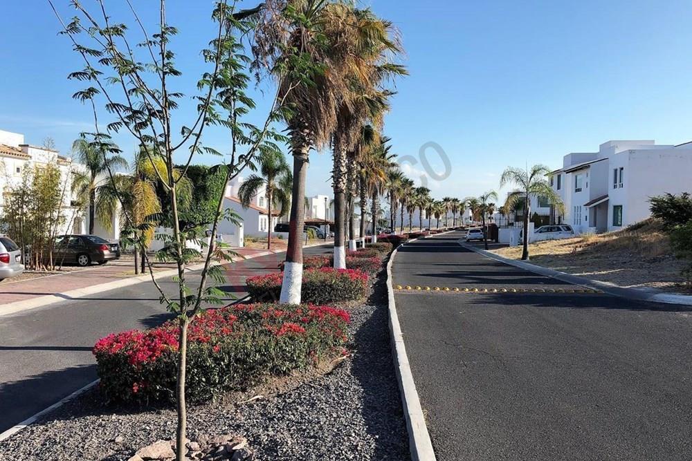 Se vende terreno de 297m2 en Real de Juriquilla, Querétaro, Qro.