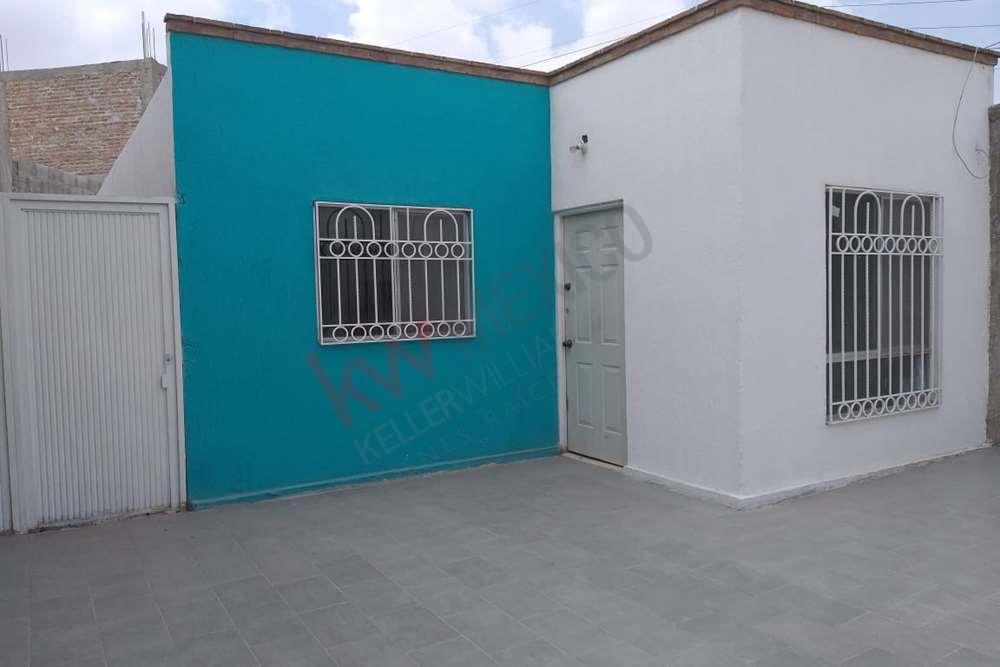 Casa en Venta, Fraccionamiento Miravalle, Cerca a Periférico y Centros  Comerciales, Gómez Palacio, Durango