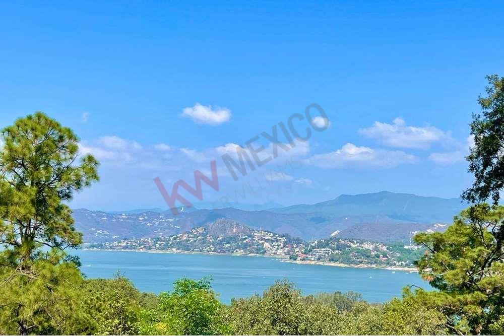 Se vende Terreno en  Avandaro con vista al lago y la montaña!!