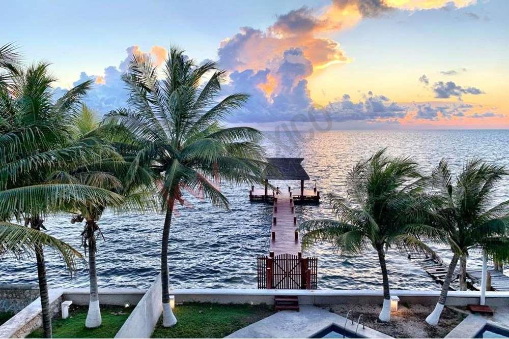 Venta Casa en privada frente al mar- Cancún