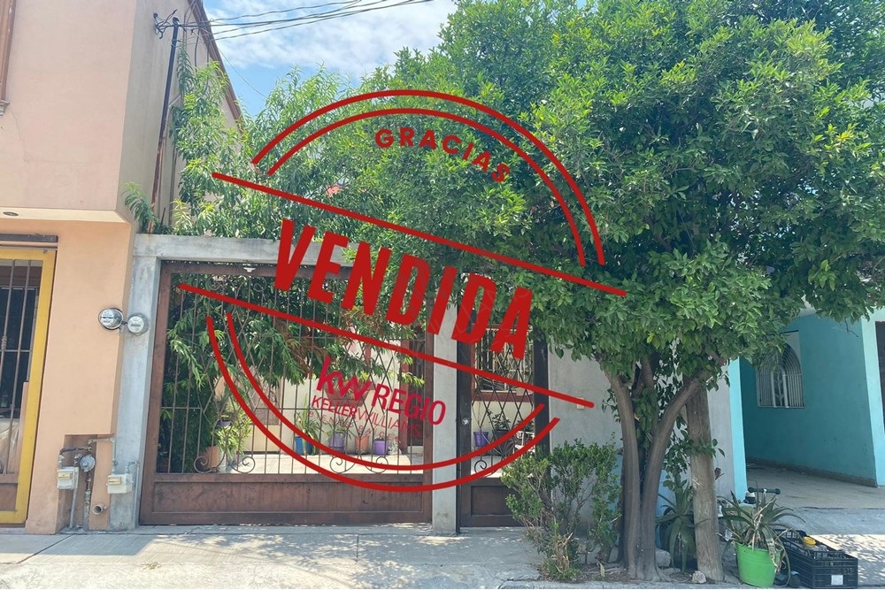Casa-Venta-Roble 326, Colonia Los Girasoles III Sector, General Escobedo, Nuevo León, México 66056