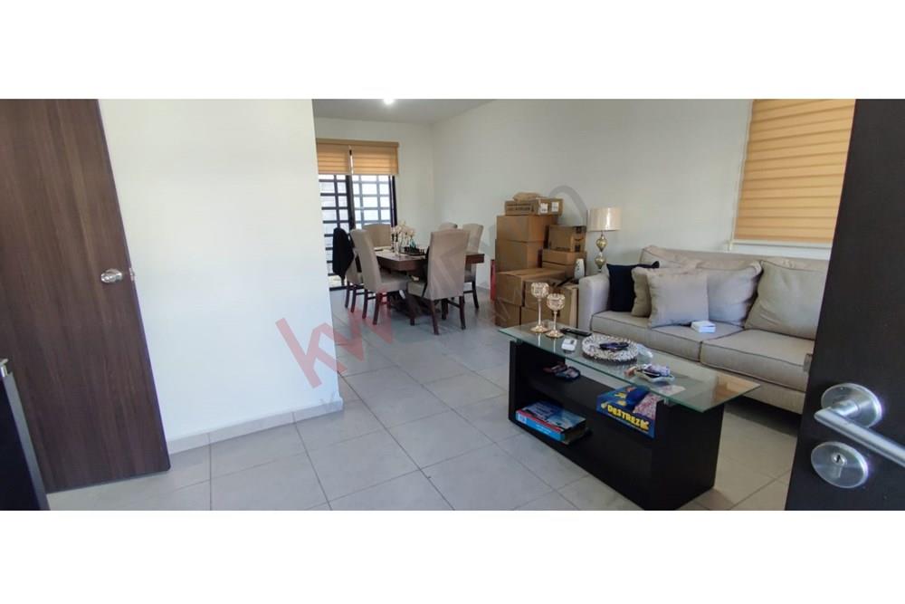 Casa en Venta. Zona Privada de Alta Plusvalía! La mejor ubicación en Huinalá