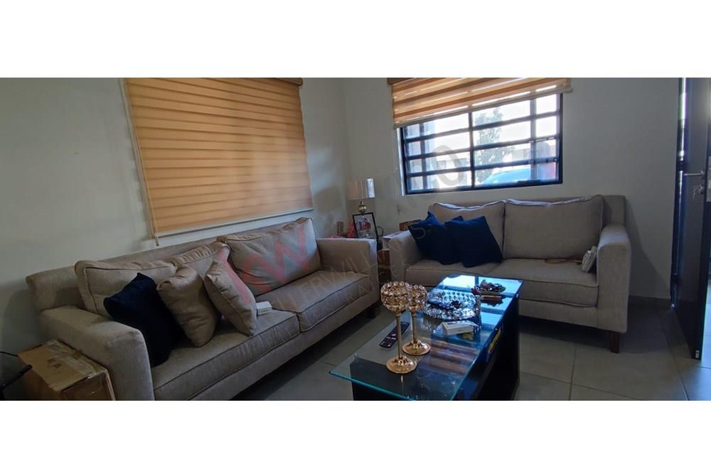 Casa en Venta. Zona Privada de Alta Plusvalía! La mejor ubicación en Huinalá