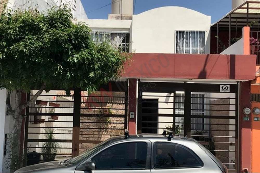 Casa en venta en El Rosedal, $1,200,