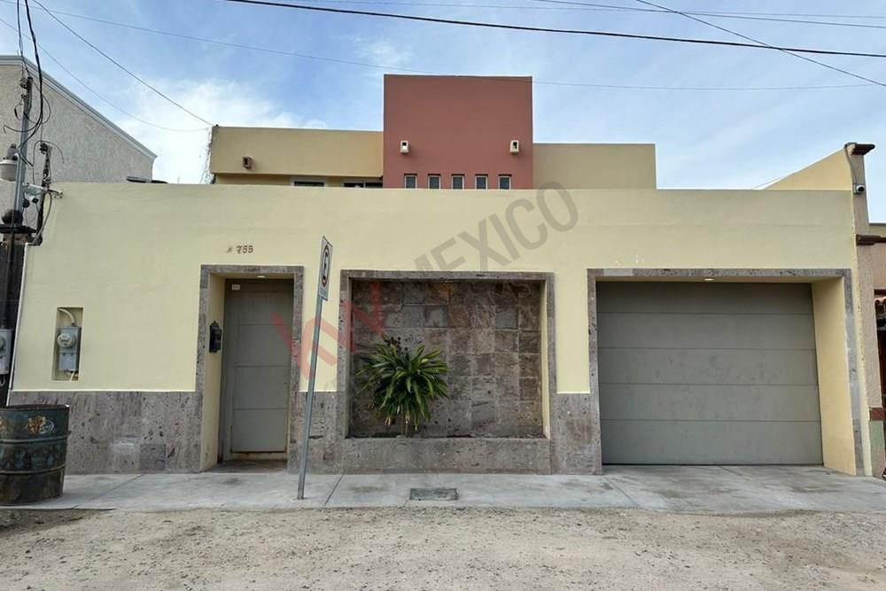 CASA CORTES EN PUEBLO NUEVO