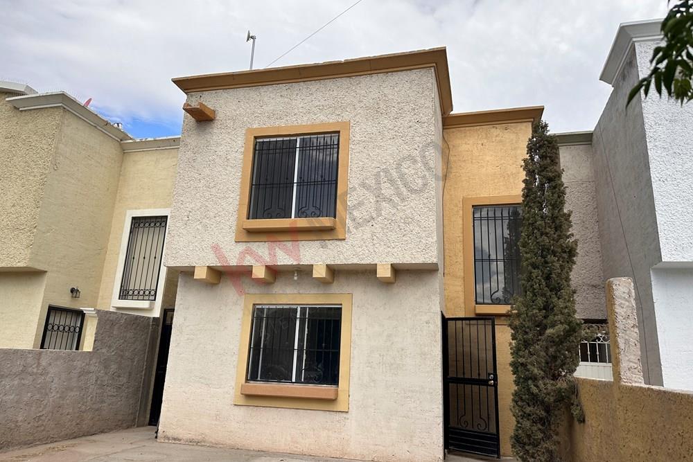 RENTA CASA EN ZONA MUY CNCURRIDA, CENTRICA Y CON EXCELENTE PRECIO, EN EL CORAZON DE VALLE DEL SOL, ZONA PRIVADA EN Cd Juarez CHIHUAHUA