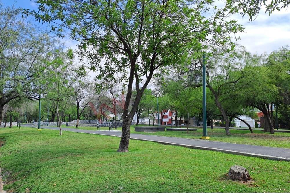 Casa venta Contry en esquina frente al parque, Estrena casa en Contry con vista hacia el parque y el Cerro de la Silla, Casa con 2 Terrazas con vista panòramica en El roof toop