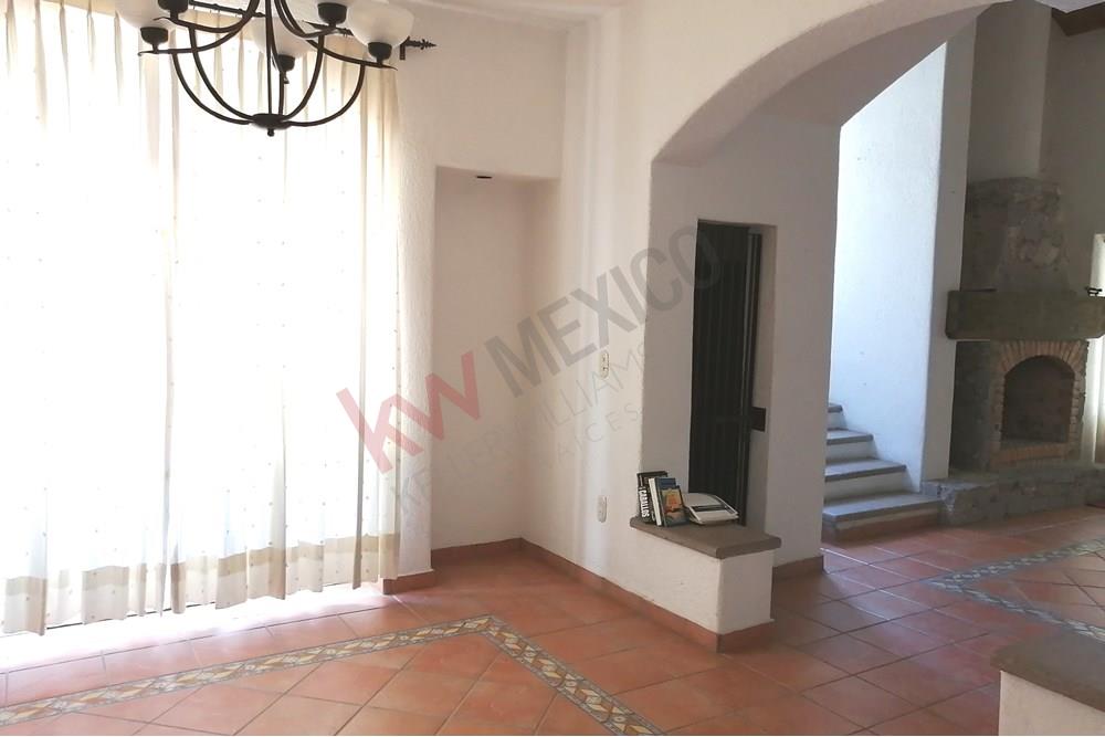 Bonita casa en venta con estilo campestre en Balvanera Polo Club, Corregidora, Querétaro