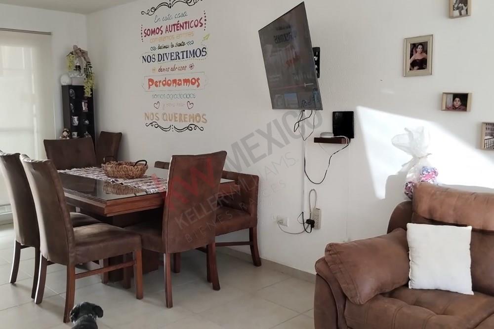 Casa con jardín excedente en Venta en Paseos del ]Boosque