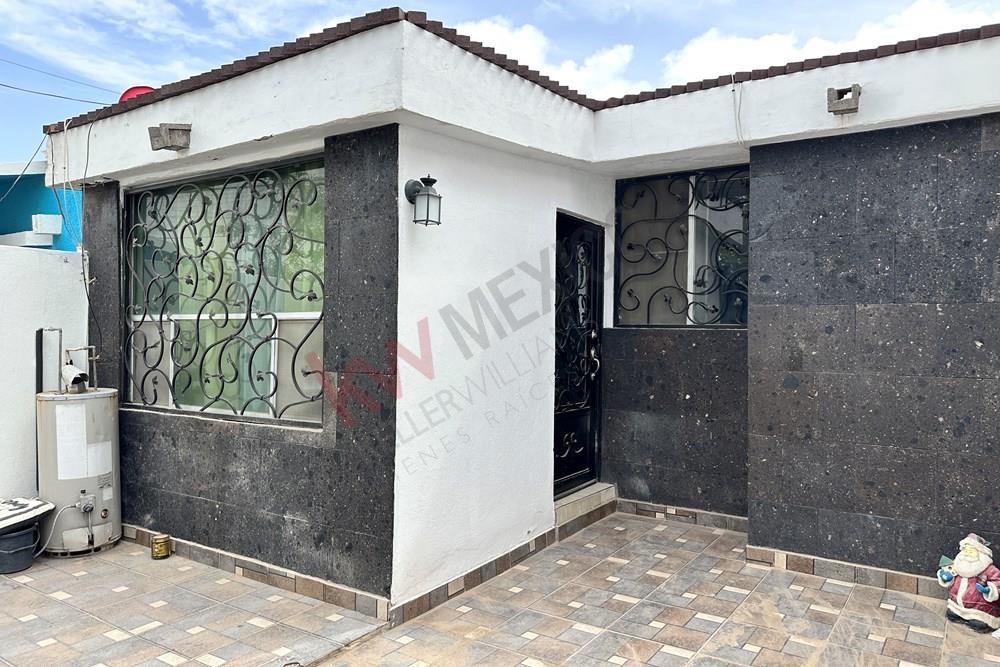 CASA EN VENTA DE UN PISO CON EXCELENTE ESPACIO, AMPLIADA Y CON COCHERA, EN CIUDAD JUAREZ CHIHUAHUA, CASA DE INVERSION EN CD JUAREZ, 3 RECAMARAS CASA DE UNA SOLA PLANTA