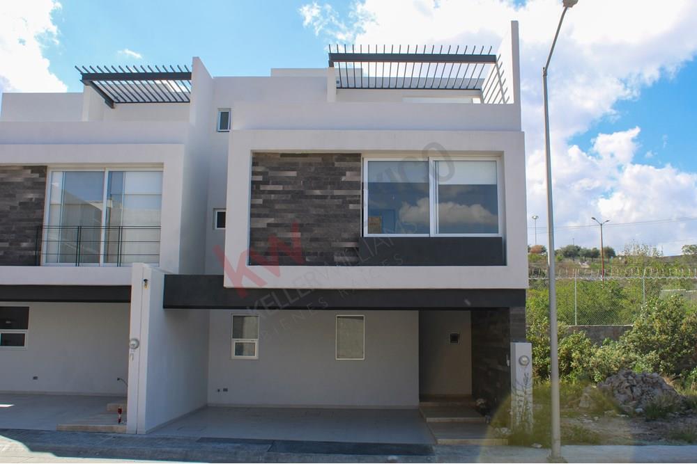 Casa en Renta en privada ADEA