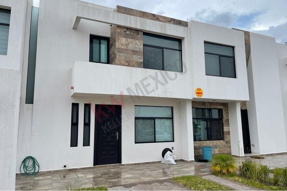 CASA EN RENTA EN PIAMONTE, FRACC CATARA. 3 RECÁMARAS, AMPLIO PATIO $8,000.00 CERCA DE ZONA INDUSTRIAL