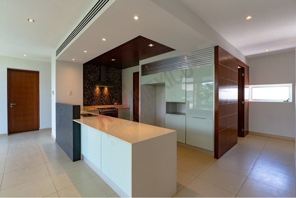 Tu Nuevo Hogar en el Exclusivo Yucatán Country Club: Departamento en Anthea