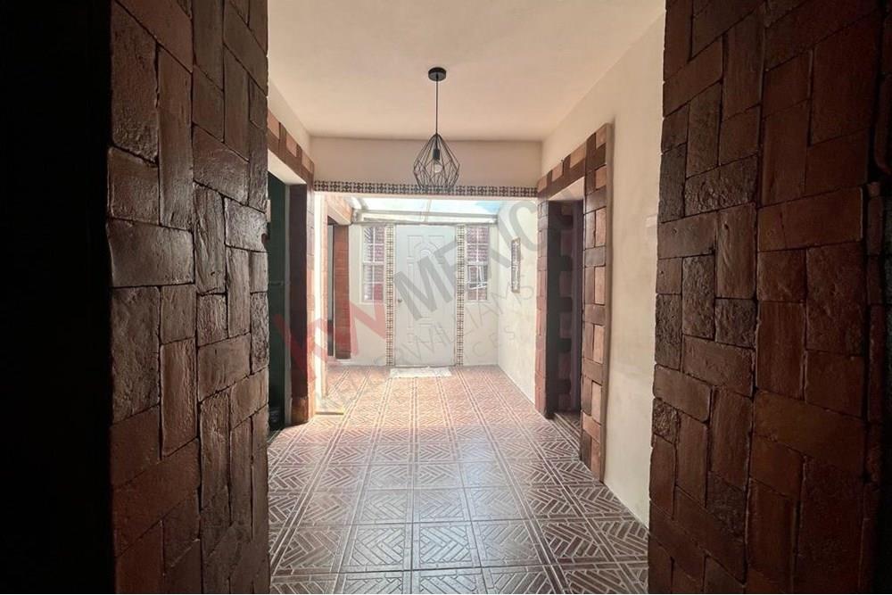 Renta casa a 2 cuadras del centro de Coyoacán.