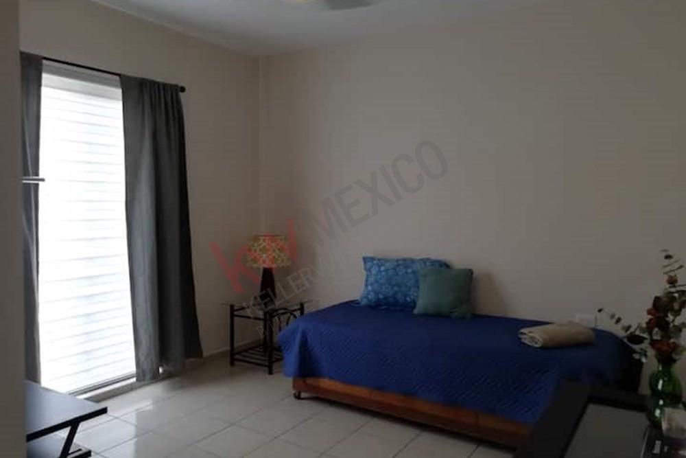 CASA EN RENTA EN LA PAZ BCS CERCA DE ZONA COMERCIAL, 3 RECÁMARAS, 1.5 BAÑOS