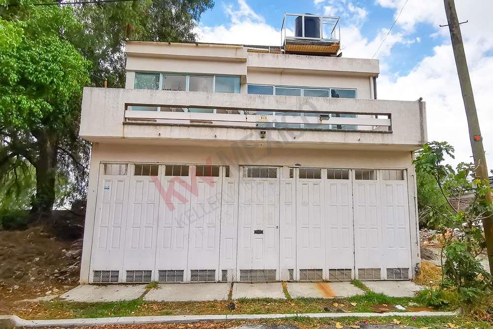 Casa en Venta 3 Recamaras, 3 Baños Completos, 2 Estacionamientos en Parque  Residencial Coacalco Edo. Mex.