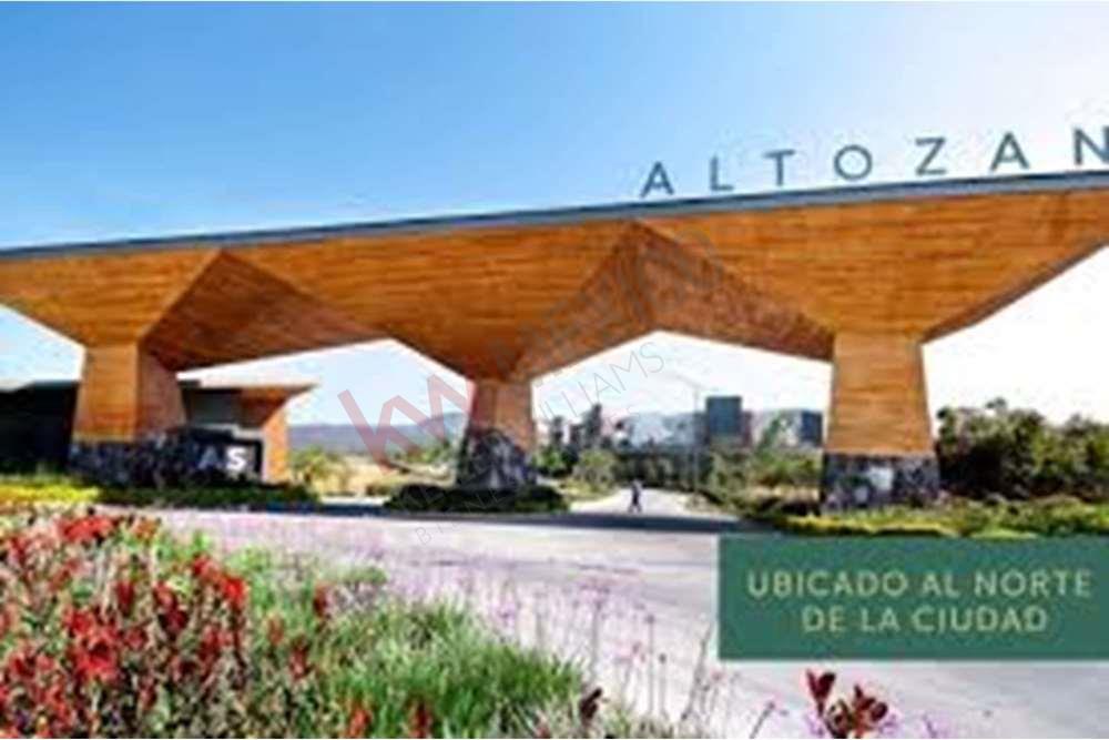 TERRENO EN VENTA EN ALTOZANO, EN QUERÉTARO A UN SÚPER PRECIO!!!