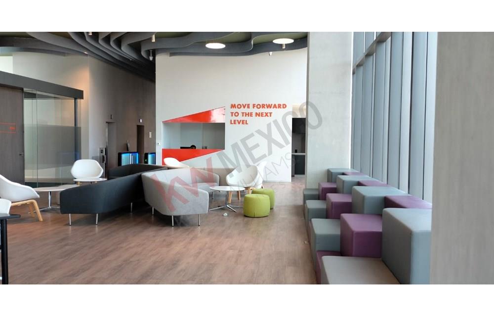 UBICADA Y LINDA OFICINA EN RENTA EDIFICIO LEVEL, JURICA