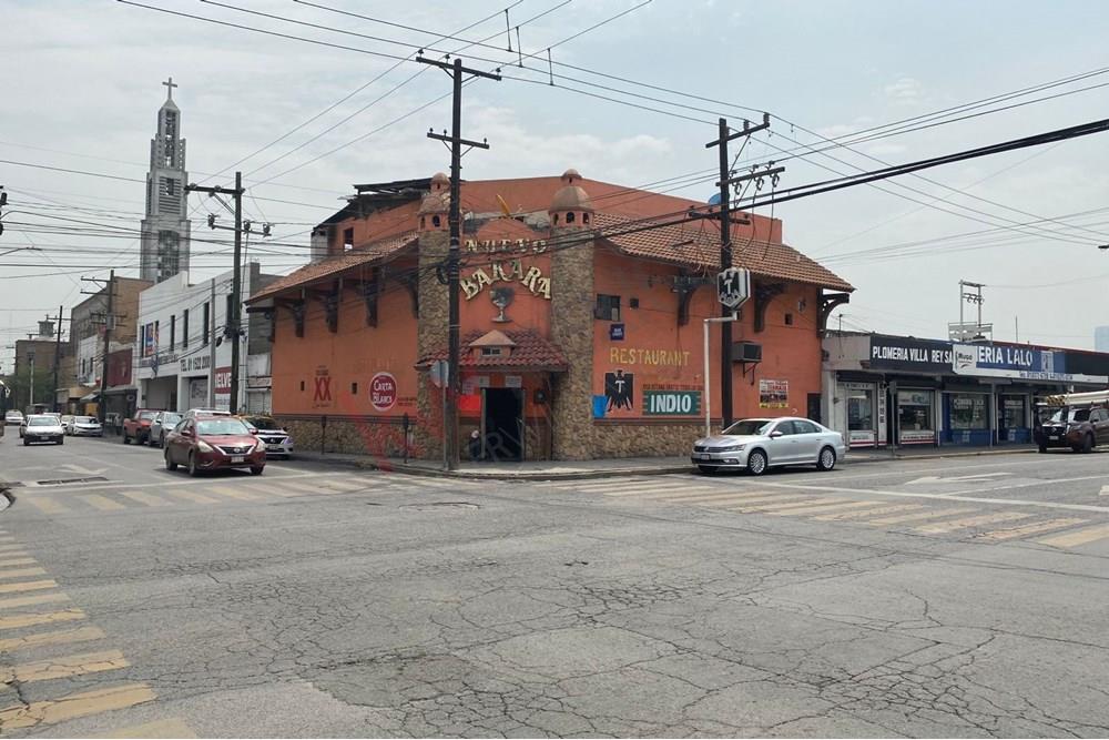 Restaurant Bar Bakará en Venta con 3 pisos funcionando, una excelente opción de inversión, en el centro de Monterrey
