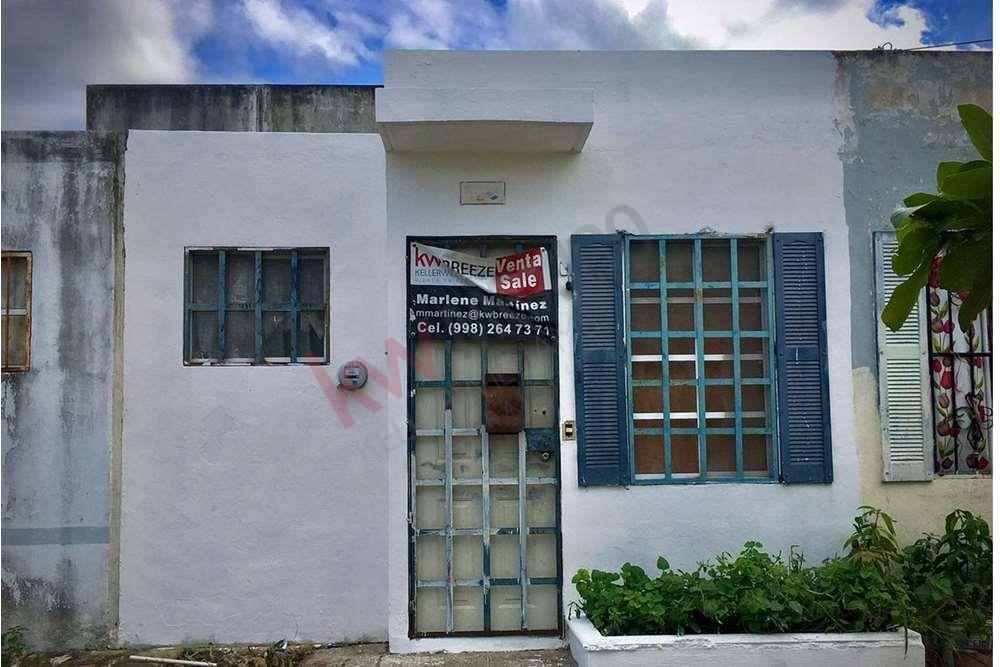 Casa en venta 1 piso 2 recámaras, Residencial  Azul Bonampak muy cerca de Zona Hotelera Cancún