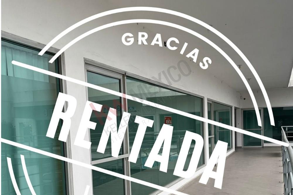 RENTA DE LOCAL M EN PLANTA ALTA EN PLAZA COMERCIAL INGLATERRA 208 EN GUADALUPE