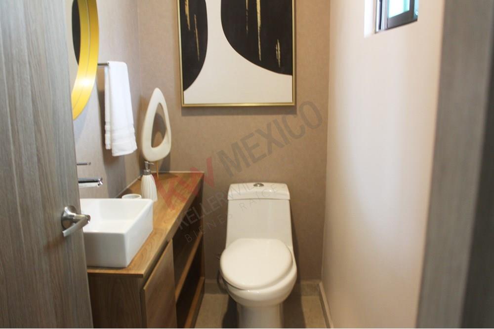 CASA EN VENTA EN QUERETARO 3 RECAMARASEN CONDOMINIO CERRADO EN LA ZONA DORADA DE QUERETARO