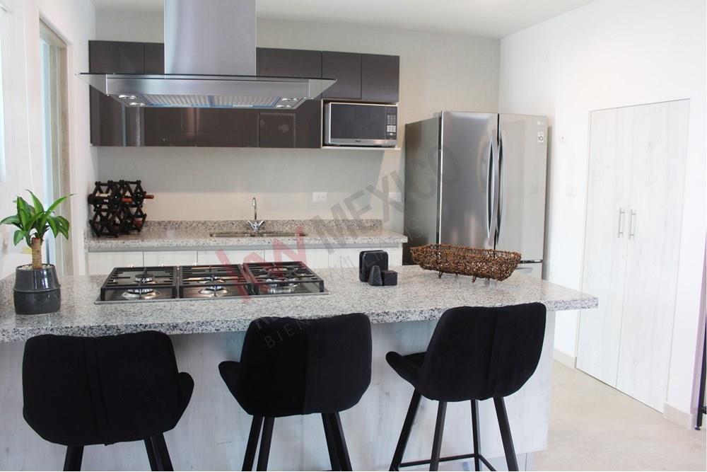 CASA EN VENTA EN QUERETARO 3 RECAMARASEN CONDOMINIO CERRADO EN LA ZONA DORADA DE QUERETARO