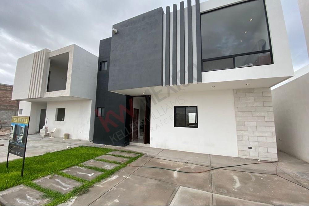 Casa Nueva en Venta en el Fraccionamiento Los Olivos, Gomez Palacio Dgo.