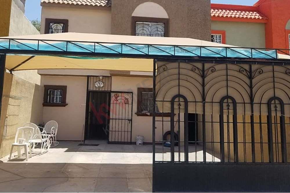 CASA A LA VENTA EN FRACCIONAMIENTO 