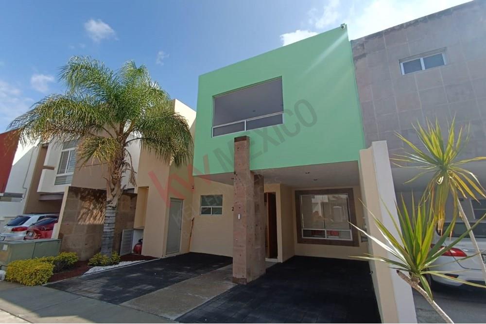 Bienvenido a tu refugio perfecto Casa en Renta Cumbres del Lago, Juriquilla, Querétaro