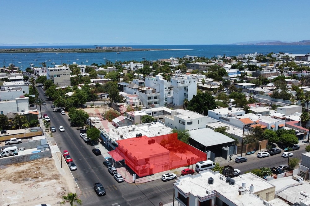 VENTA DE TERRENO CON USO DE SUELO EN ZONA CENTRO DE LA CIUDAD DE LA PAZ BCS