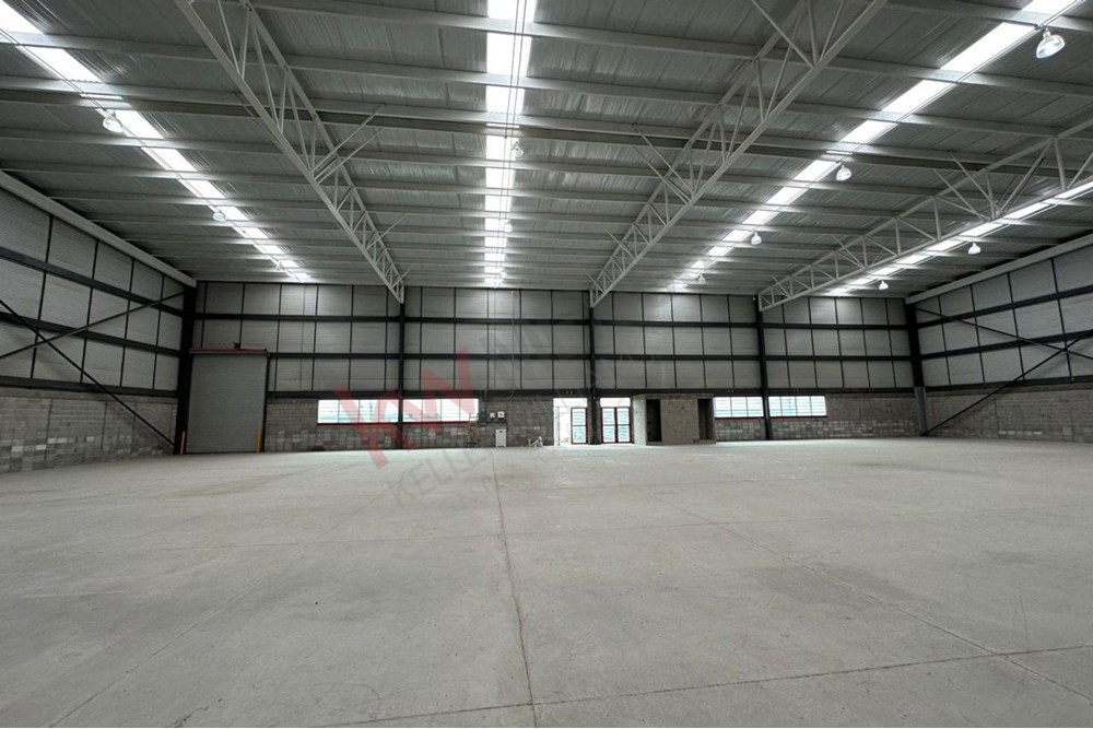 BODEGA EN RENTA PARQUE IND. PyME 1,406 m2