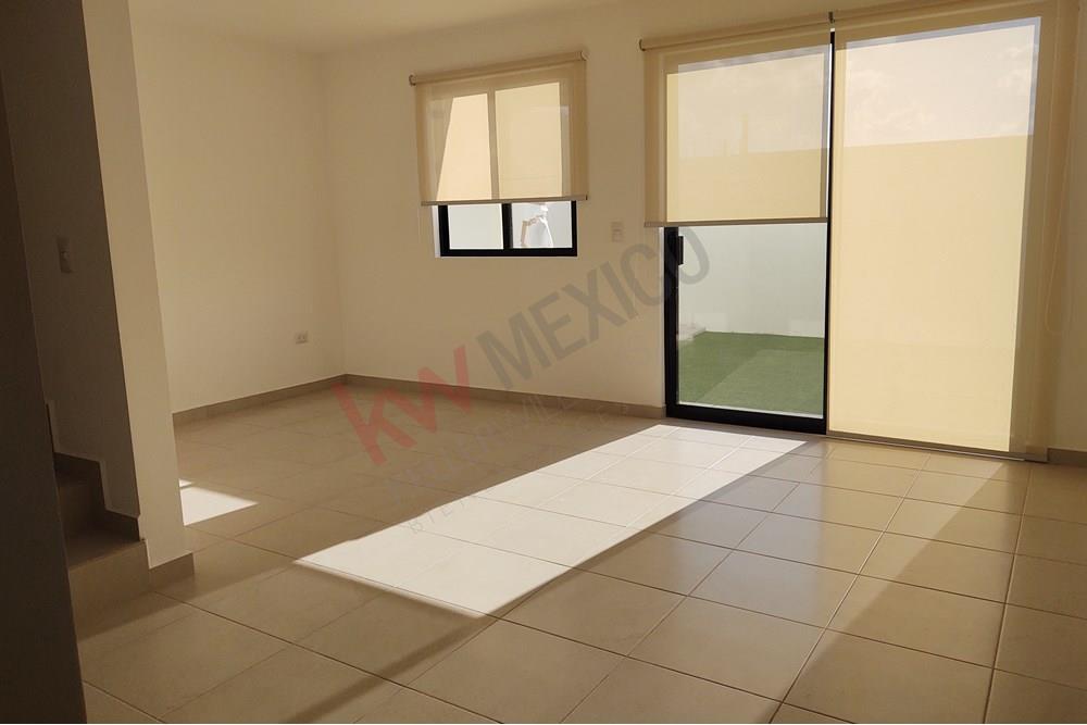 'Oportunidad de Inversión: Espectacular Casa en Venta en Zakia, El Marqués'
