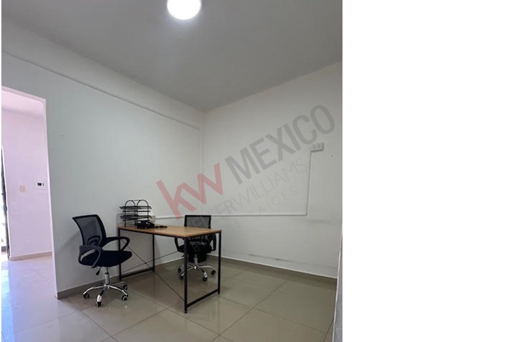 'Alquila Espaciosa Oficina en Jorge Almada'