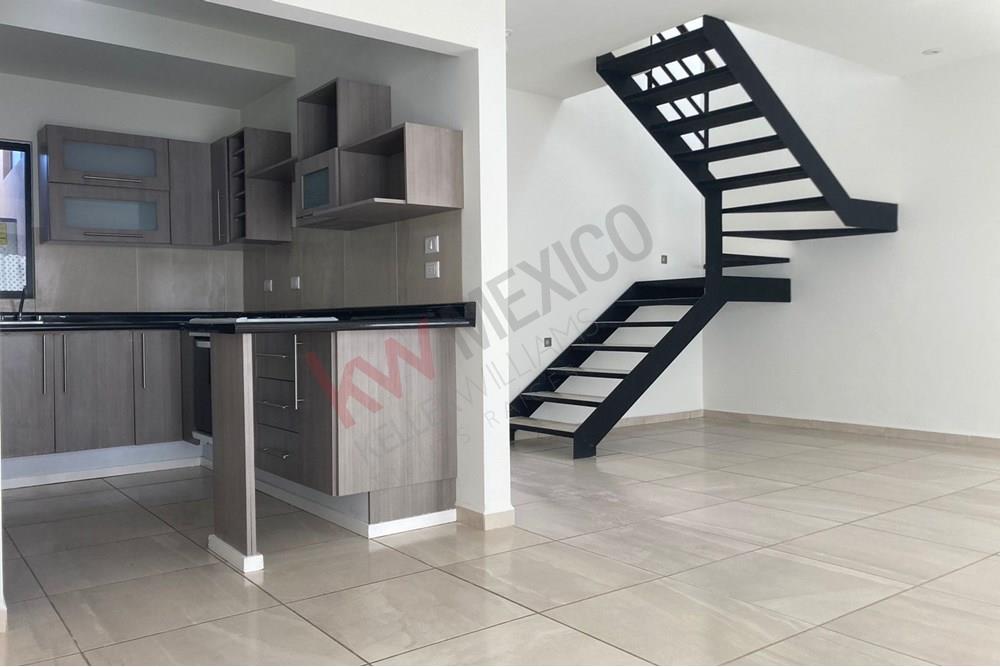 Renta de Casa, Pozos, San Luis Potosí , Zona Industrial, Privada Alceda Residencial.