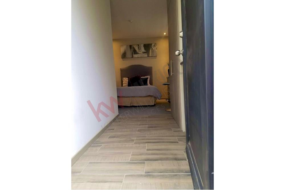 RENTA DE HABITACION EJECUTIVA AMUEBLADO CON SERVICIOS INCLUIDOS!!