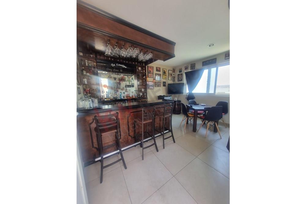 Venta de casa con roof garden en Condominio Olivos Cumbres de Juriquilla