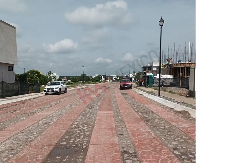 TERRENO EN VENTA   RESIDENCIAL BALVANERA COUNTRY CLUB &amp; GOLF