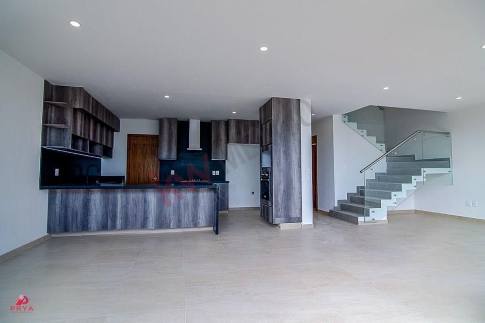 Casa en Venta, en Privanza Hábitat, Solares, Zapopan.